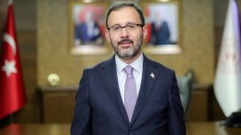 Bakan Kasapoğlu'ndan Fenerbahçe Beko'ya tebrik