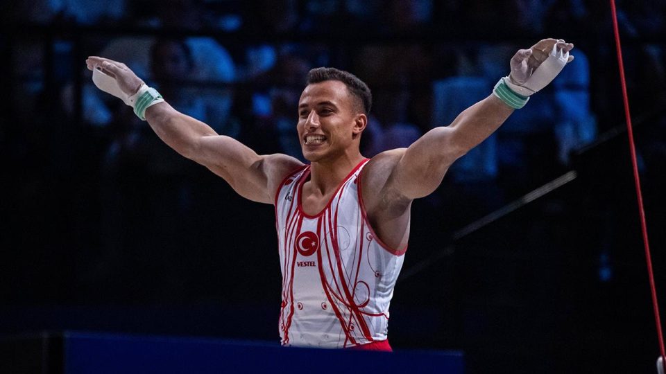 Milli sporcu Adem Asil altın madalya kazandı